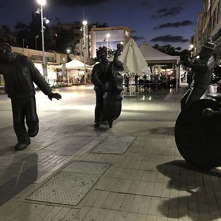 Netanya Motel Pierre Экстерьер фото