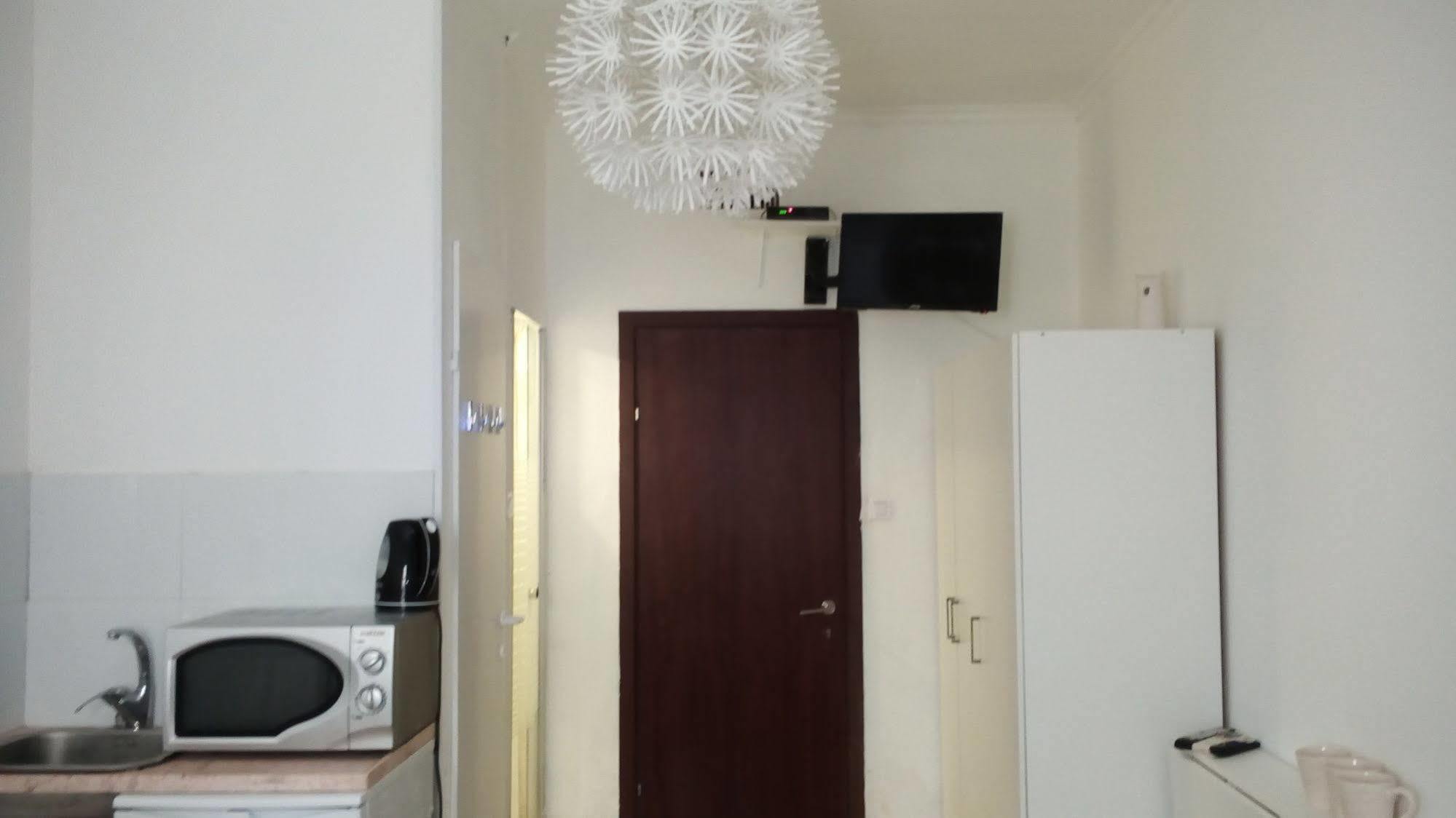 Netanya Motel Pierre Экстерьер фото