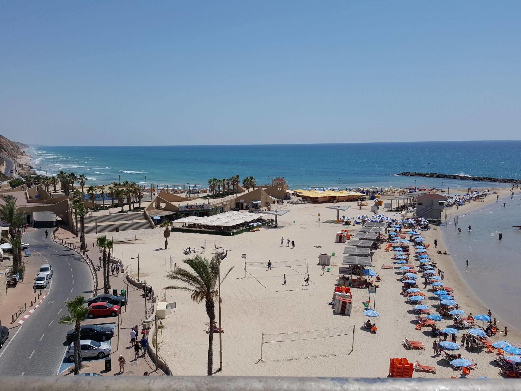 Netanya Motel Pierre Экстерьер фото